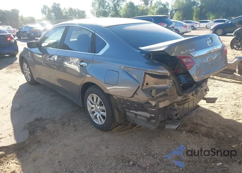 2018 Nissan Altima 2.5 S z USA, uszkodzony, nr VIN 1N4AL3AP0JC170597